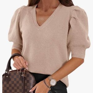 Women’s puff sleeve top. Beige/light pink color. Sweater like material
